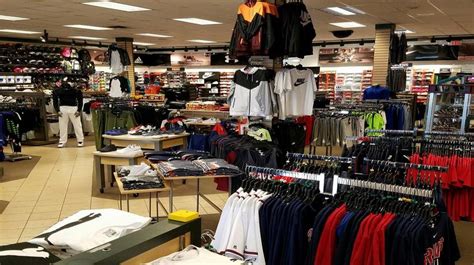 Hibbett Sports has an overall rating of 3. . Hibbett sports covington ga